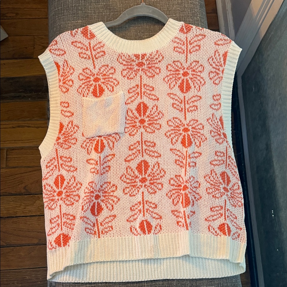LA MIEL Floral Knit Sleeveless Sweater - White and Orange